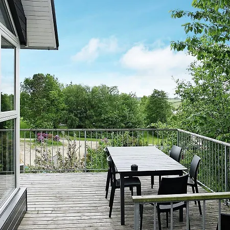 Three-bedroom Holiday In Løgstrup 2
