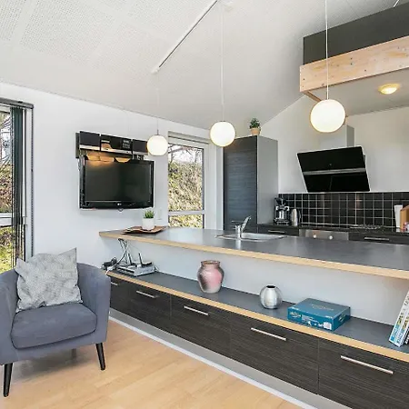 Feriehus Three-bedroom Holiday In Løgstrup 2